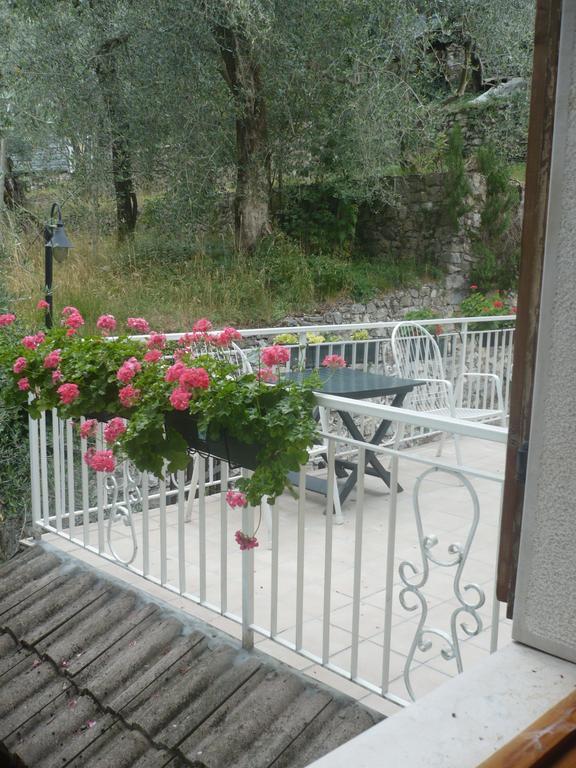 Appartamento Michela برنزوني سول جاردا الغرفة الصورة