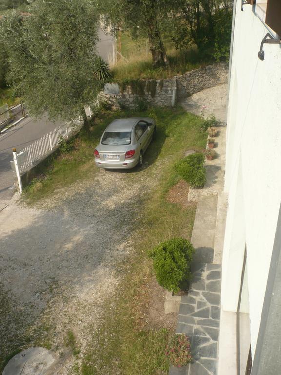 Appartamento Michela برنزوني سول جاردا الغرفة الصورة