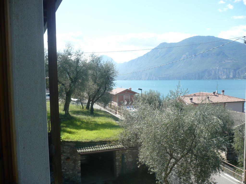 Appartamento Michela برنزوني سول جاردا الغرفة الصورة