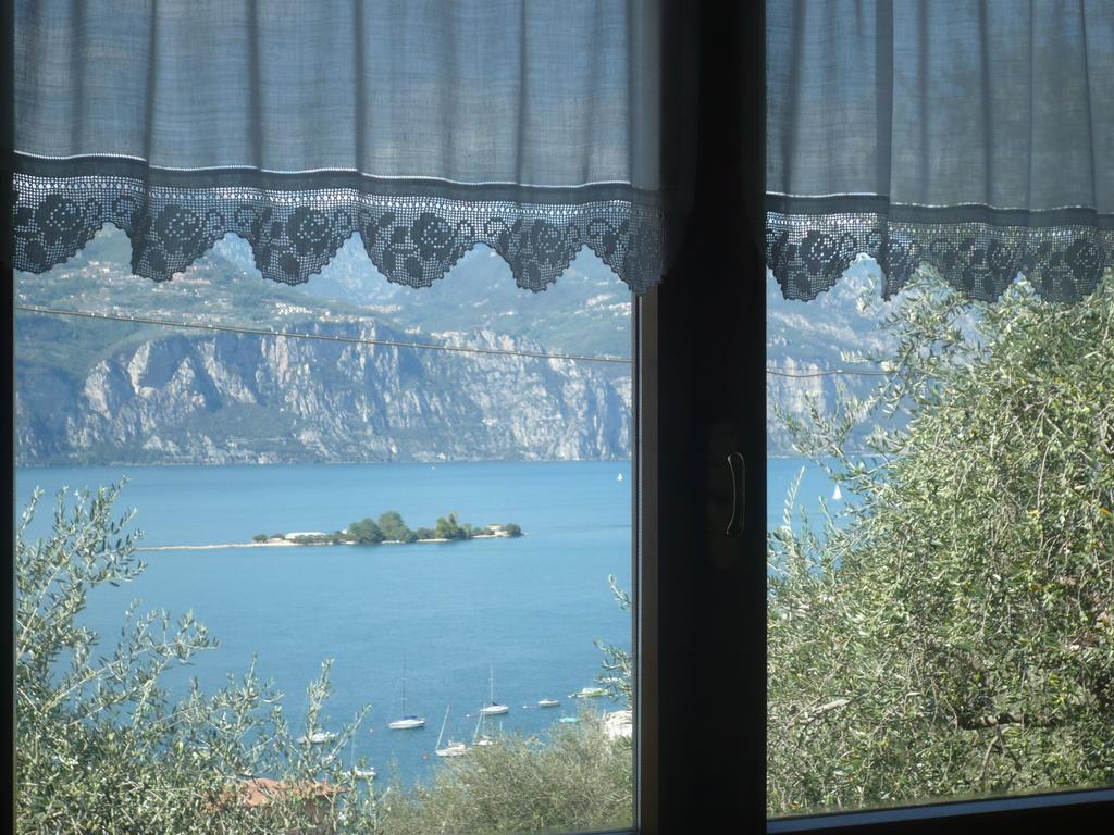 Appartamento Michela برنزوني سول جاردا الغرفة الصورة