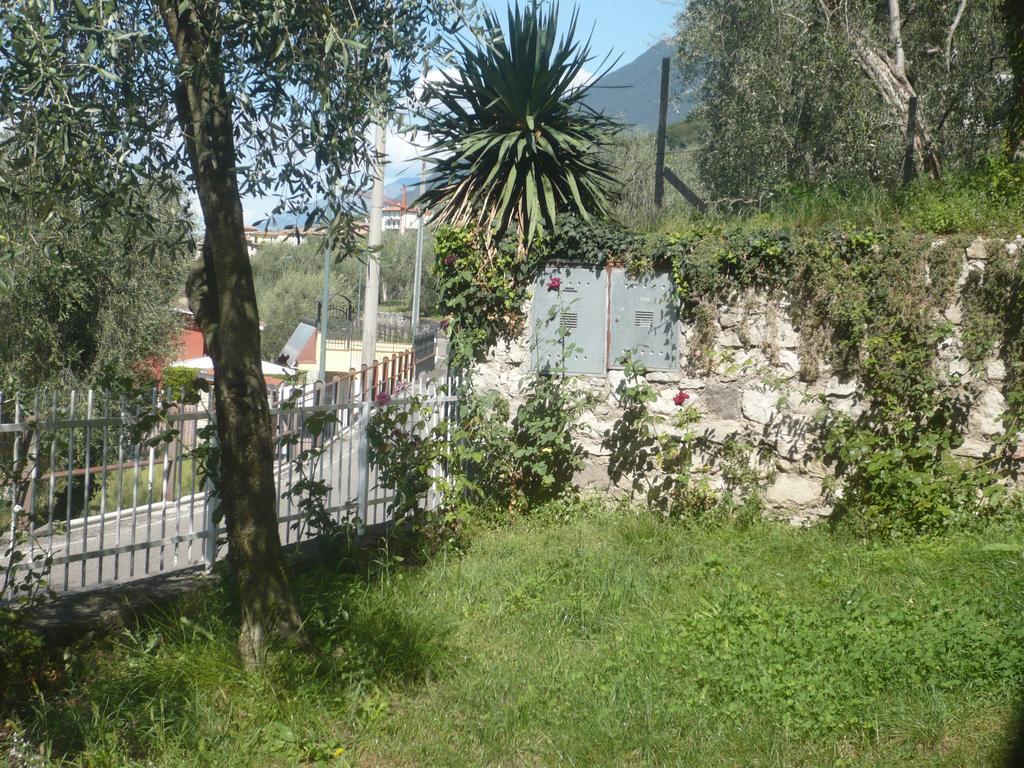 Appartamento Michela برنزوني سول جاردا الغرفة الصورة